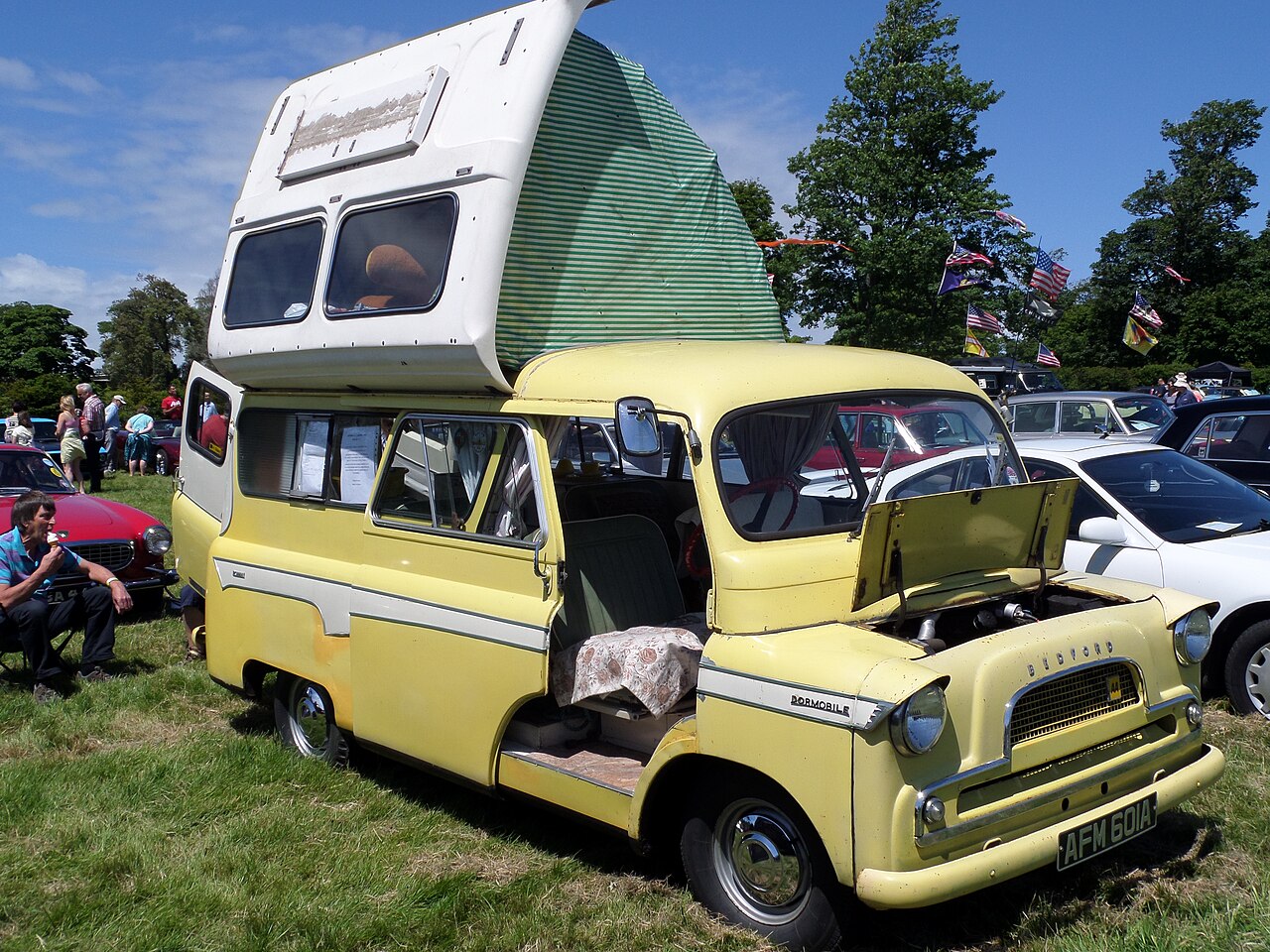 A 1963 Bedford CA Dormobile at the Wessex Car Show, Lulworth Castle — the van conversion that made the Dormobile name before Land Rovers joined the range.